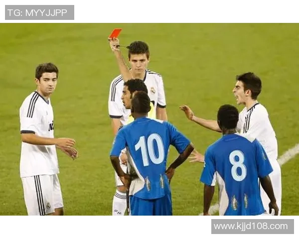 伊利亚斯足球生涯简介与个人成就分析